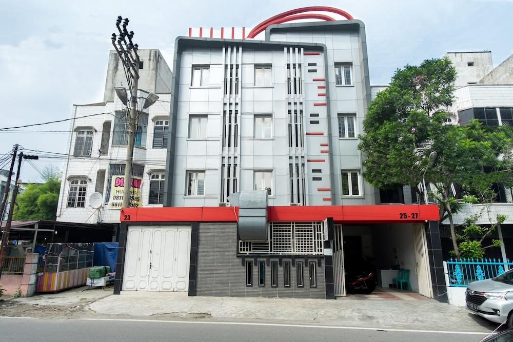 Oyo 279 Deli Homestay Medan Kültér fotó